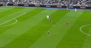 1740329858152053917.gif